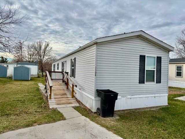 Property Photo:  1104 E 8th Street  MT 59044 