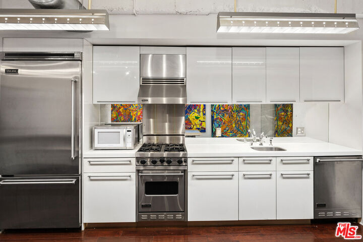 Property Photo:  6253 Hollywood Blvd  CA 90028 