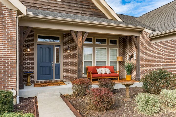 Property Photo: 886 Ballater Drive OH 43015