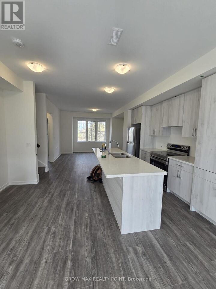 Property Photo:  7 Kingbird Common 3  ON N1T 0H4 