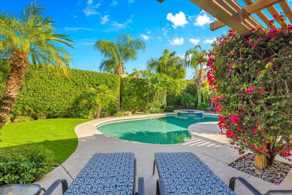 Property Photo: 58 Payson Circle CA 92211