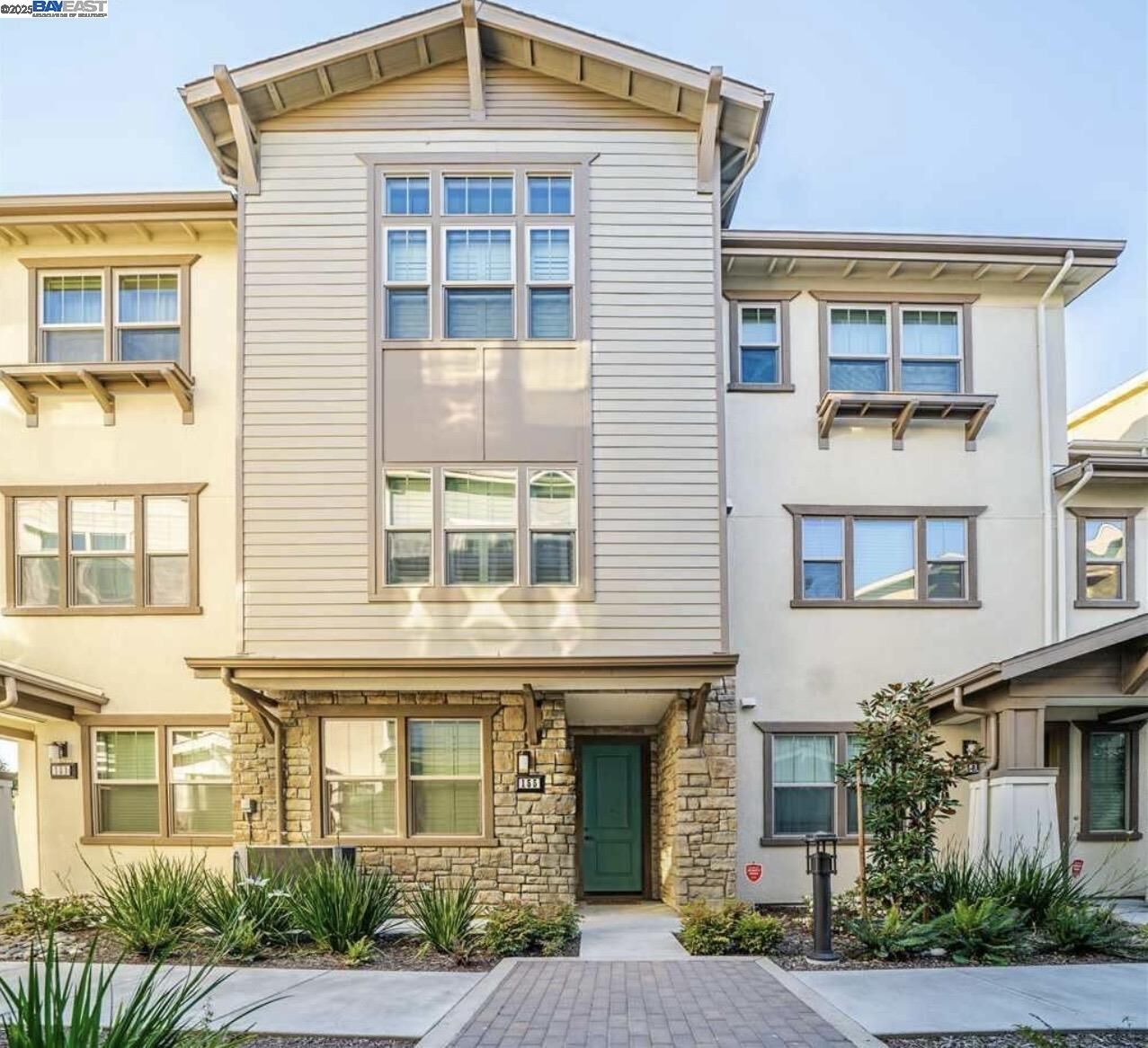 Property Photo: 155 Branta Cmn CA 94539