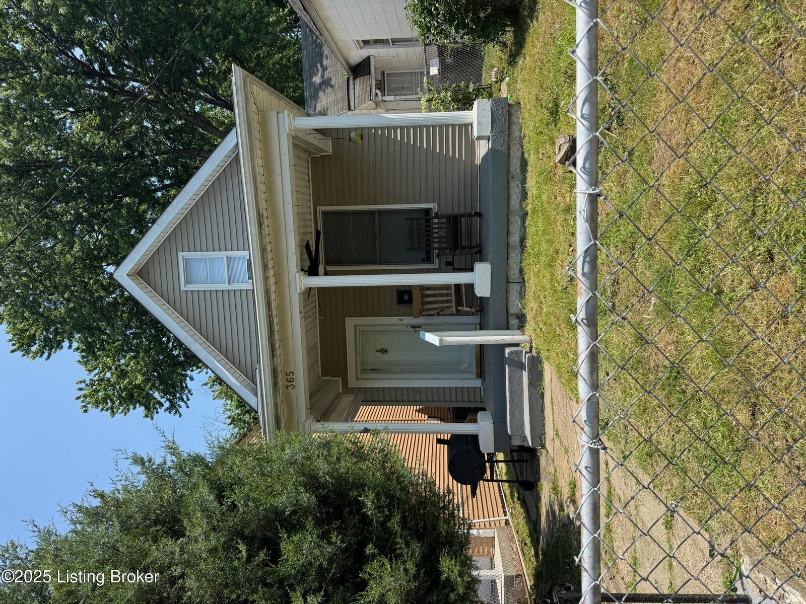 Property Photo: 365 N 27th St KY 40212