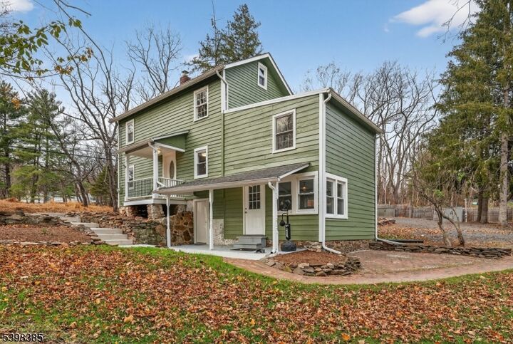 28 Old Clinton Rd  Raritan Twp. NJ 08822 photo