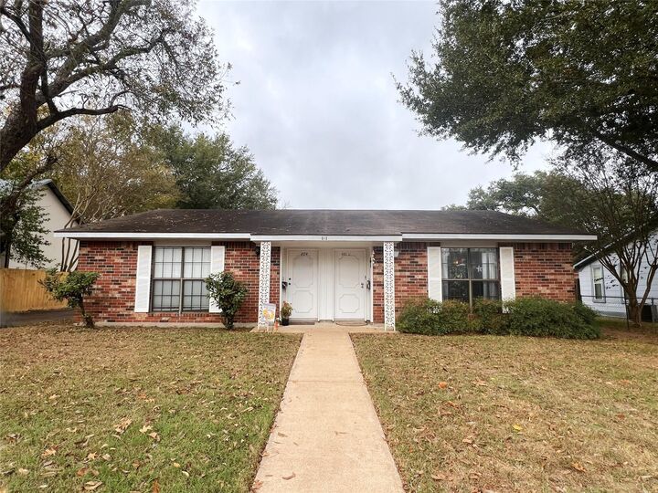Property Photo:  602 S Jackson Street  TX 77833 