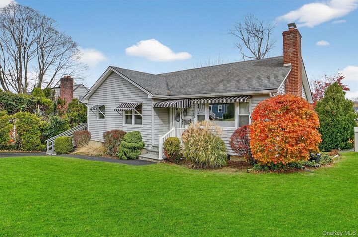 Property Photo:  322 Brighton Avenue  NY 10532 