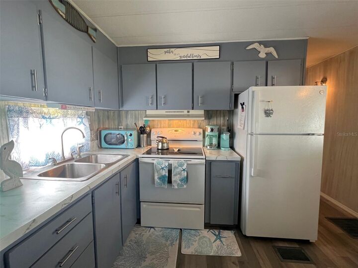 Property Photo:  354 Blackburn Boulevard  FL 34287 