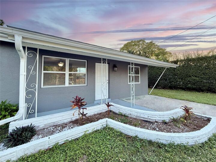 Property Photo: 4216 Ann Way FL 34232