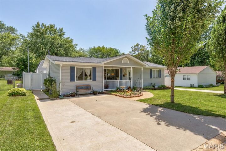 Property Photo:  334 Seventh Street  MO 63640 