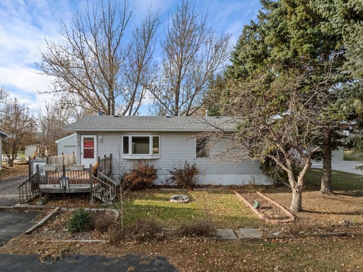 Property Photo: 210 1st Ave NE ND 58785