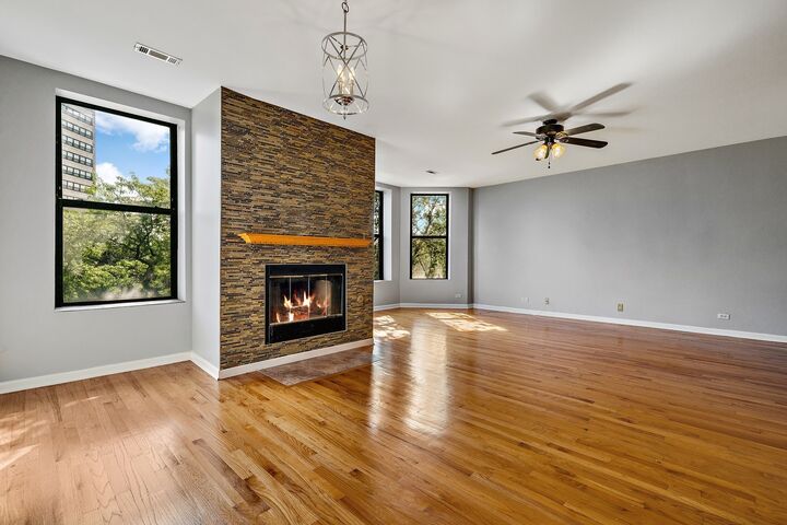 Property Photo: 4144 S King Drive 11M IL 60653