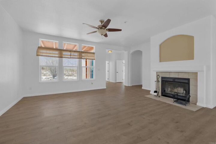 Property Photo:  437 Ocotillo Circle  CA 92004 