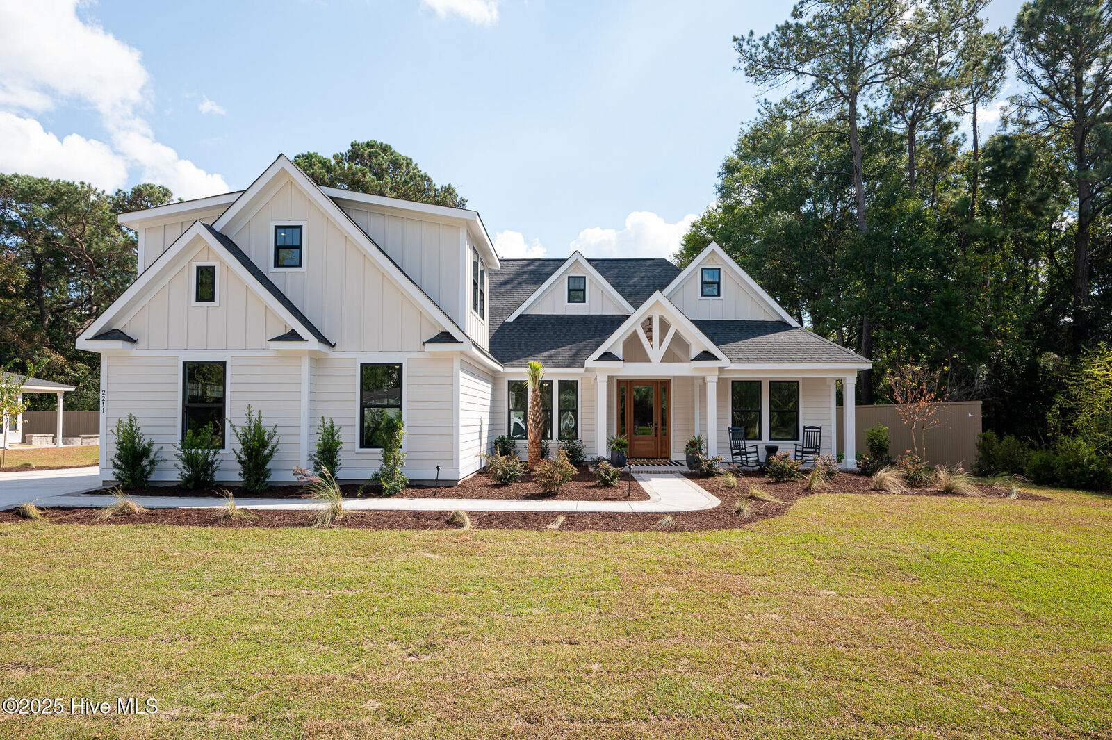 Property Photo:  385 Crow Creek Drive NW  NC 28467 