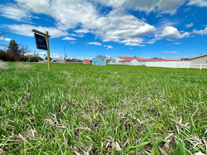 Property Photo:  4055 N Montana Avenue  MT 59602 