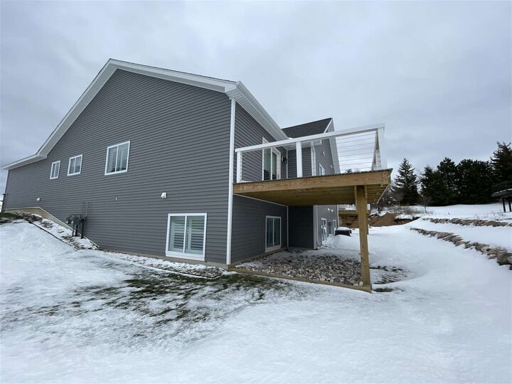 Property Photo:  1520 Parmenter Court  MI 49770 