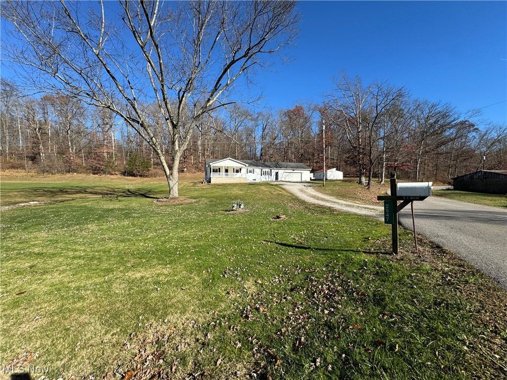 Property Photo: 2547 Winding Road WV 26104