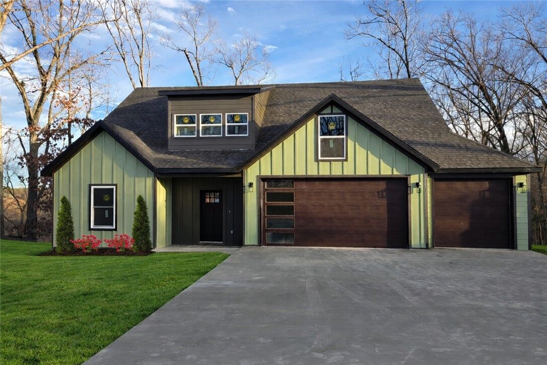 Property Photo:  6 Waterside Lane  AR 72715 