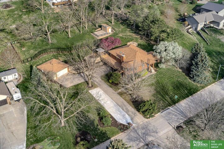 9404 Valaretta Drive  Gretna NE 68028 photo