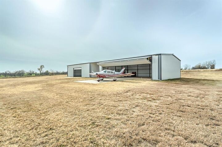 Property Photo:  1057 County Street 2937  OK 73089 