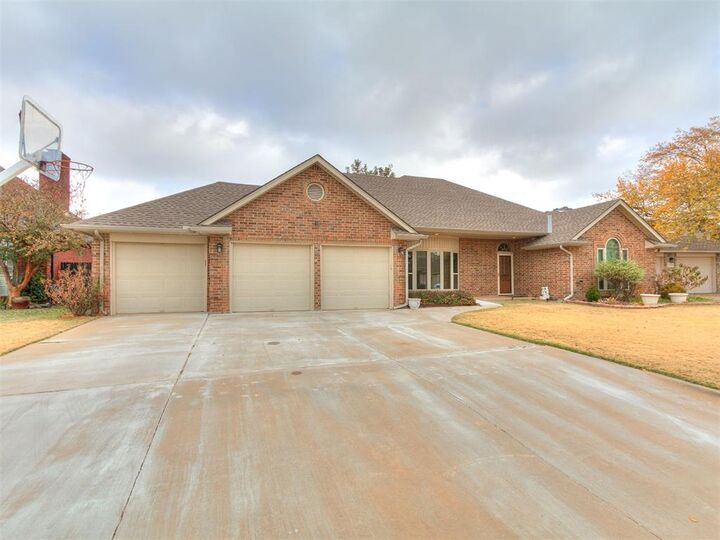 Property Photo: 7217 NW 131st Street OK 73142