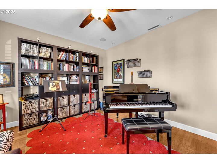 Property Photo:  6613 NE 54th Ct  WA 98661 