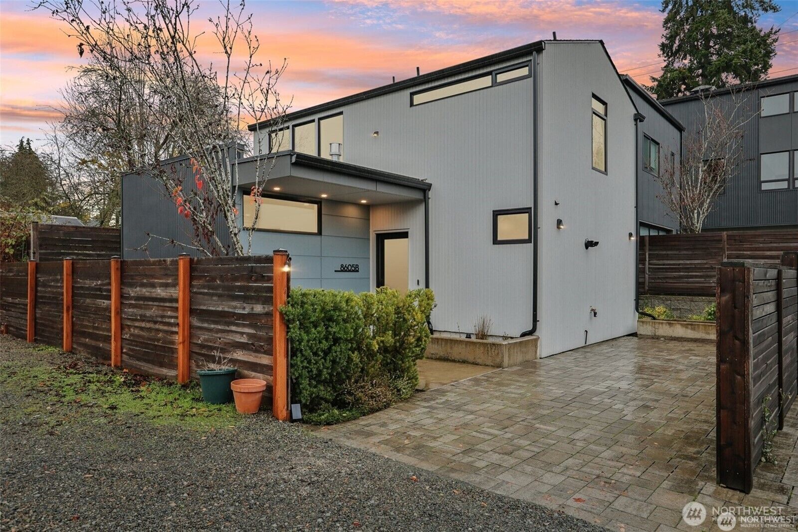 Property Photo:  8605  5th Avenue NE B  WA 98115 