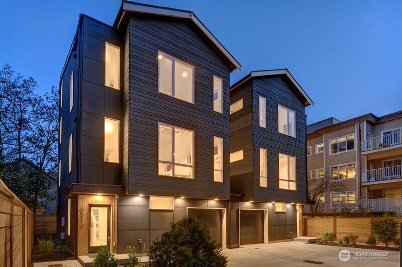 Property Photo:  6514  23rd Avenue NE  WA 98115 