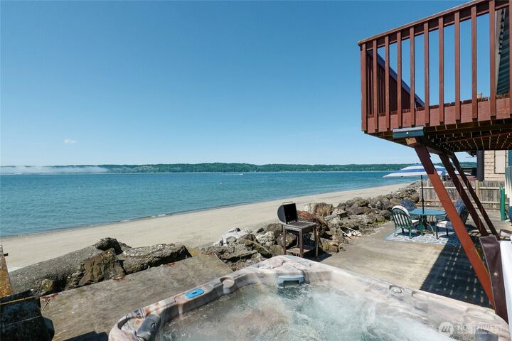 Property Photo: 10 S Beach Drive WA 98206