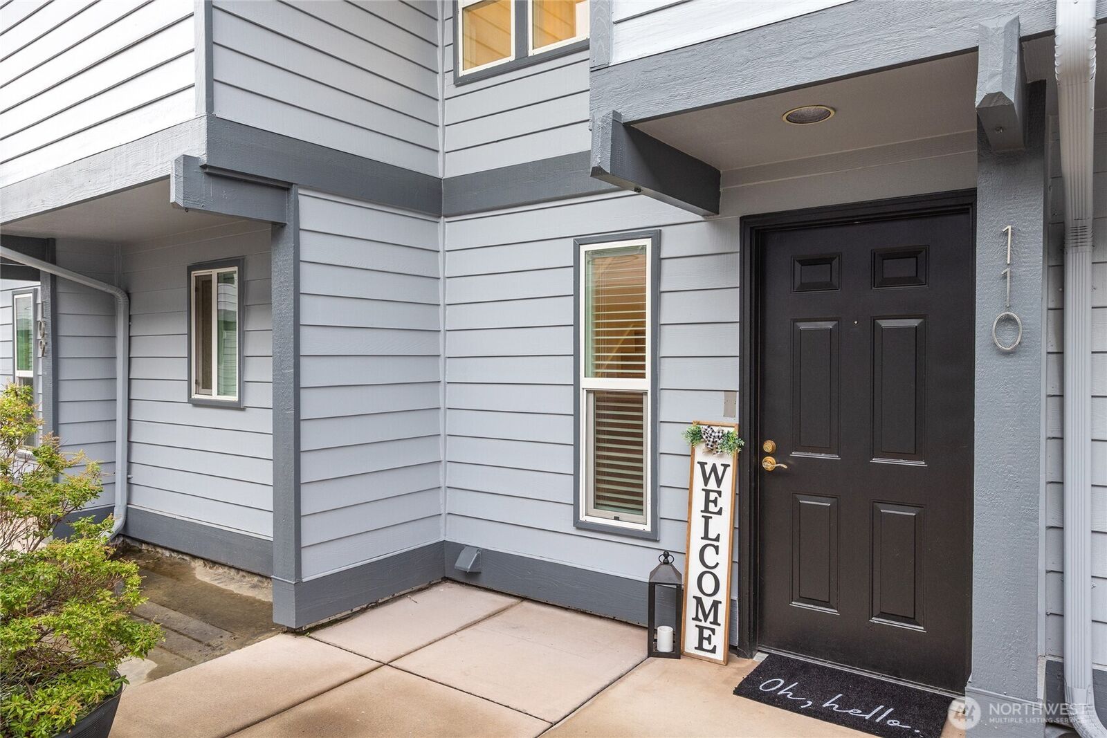 Property Photo:  10001  NE 12th St 110  WA 98004 