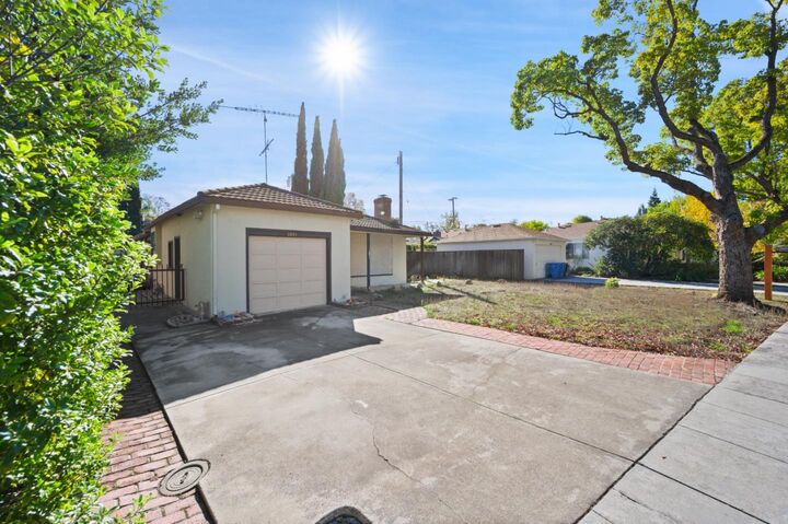 Property Photo: 2691 Marshall Drive CA 94303