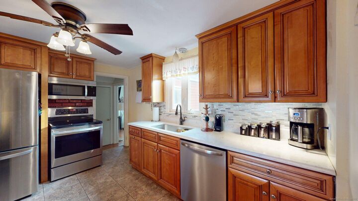 Property Photo: 22 Pearl Street CT 06096