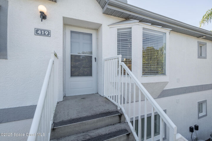 Property Photo: 419 Ocean Park Lane FL 32920