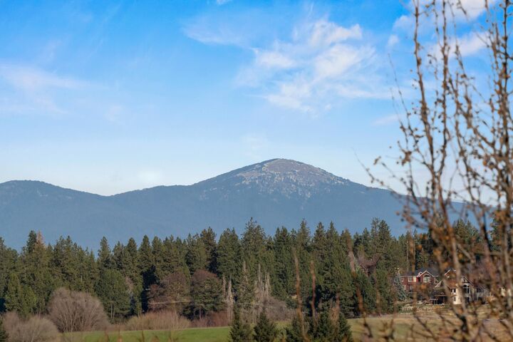 Property Photo: 5019 E 42nd Ave WA 99223