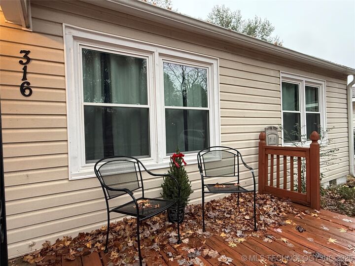 Property Photo:  316 N 33rd Street  OK 74401 
