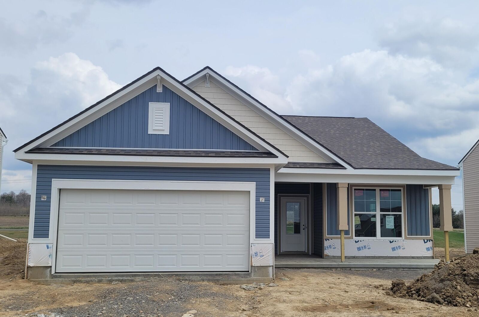 Property Photo:  309 Kendall Street  OH 43311 