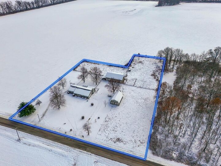 Property Photo: 3801 Decliff Big Island Road OH 43302