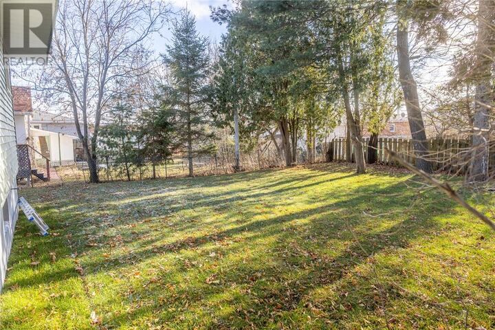 Property Photo: 41 Oakwood Avenue ON P0M 1H0