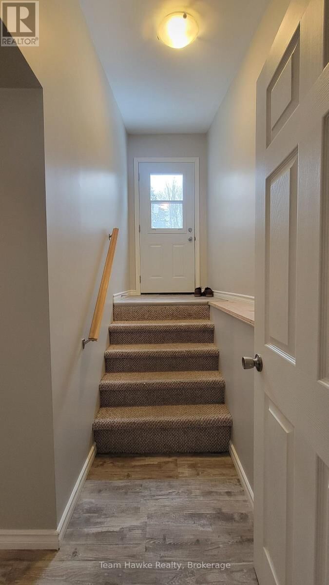 Property Photo:  830 Birchwood Drive  ON L4R 4Y2 