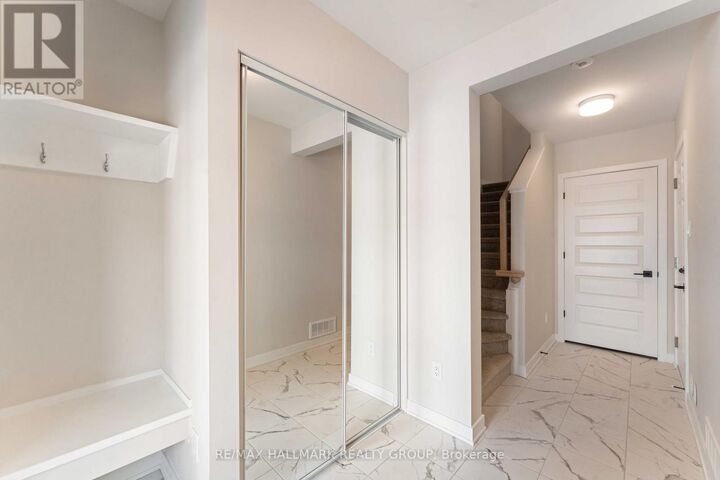 Property Photo:  757 Kinstead Private  ON K2S 3B3 