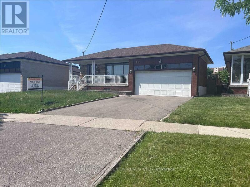 Property Photo:  10 Laskay Cres Upstair  ON M3N 1P3 