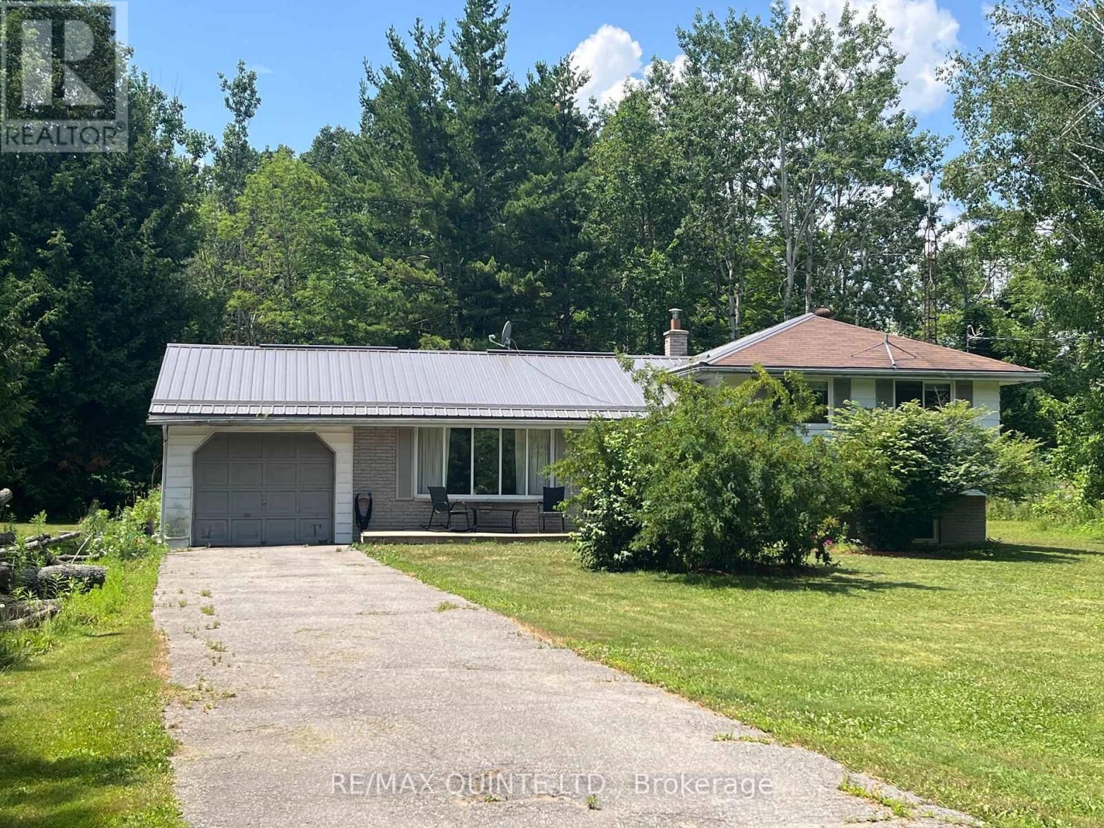 Property Photo: 353 Carson Road ON K0K 3E0