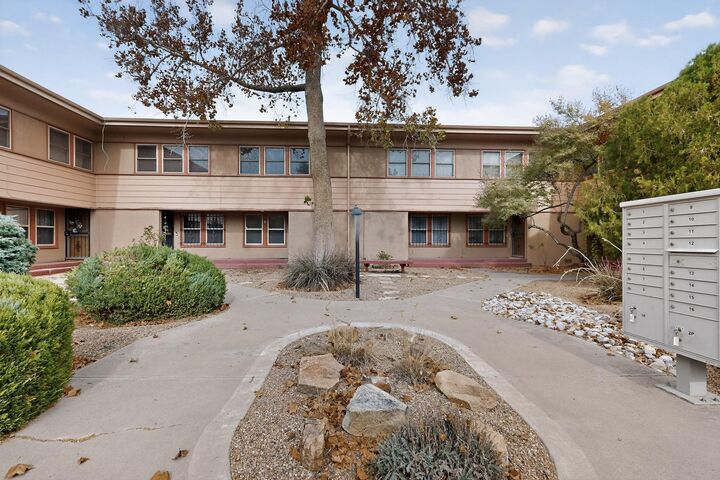Property Photo:  1405 San Carlos Road SW Apt 7  NM 87104 