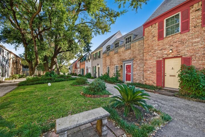 Property Photo:  5204 Arboles Drive B  TX 77035 