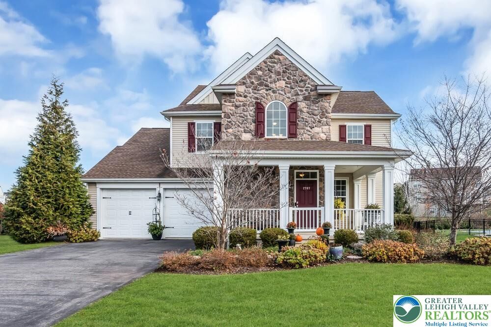 Property Photo:  2707 Sheffield Drive  PA 18040 