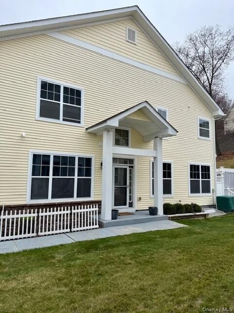 Property Photo:  22 Rosecrest Court  NY 10940 