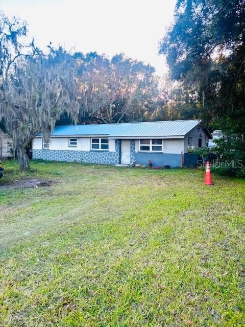 Property Photo:  1819 Upper Road  FL 33543 