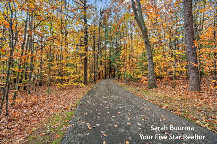 Property Photo: 6035 Scenic Woods Circle N MI 49445