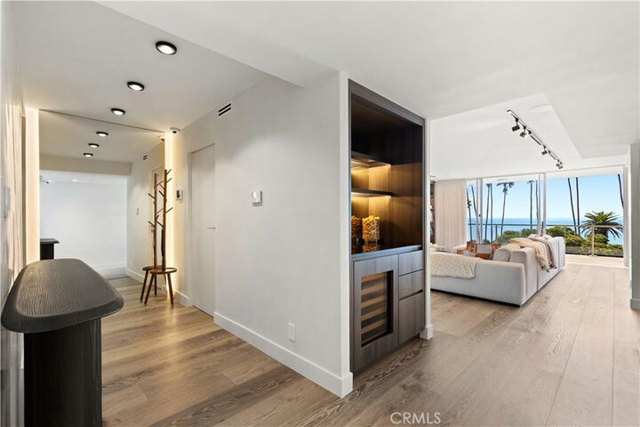 Property Photo:  535 Ocean Avenue 6A  CA 90402 