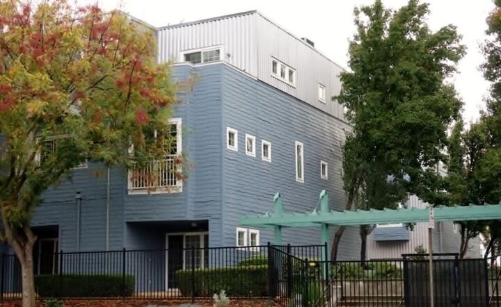 423 Harriet Lane  West Sacramento CA 95605 photo