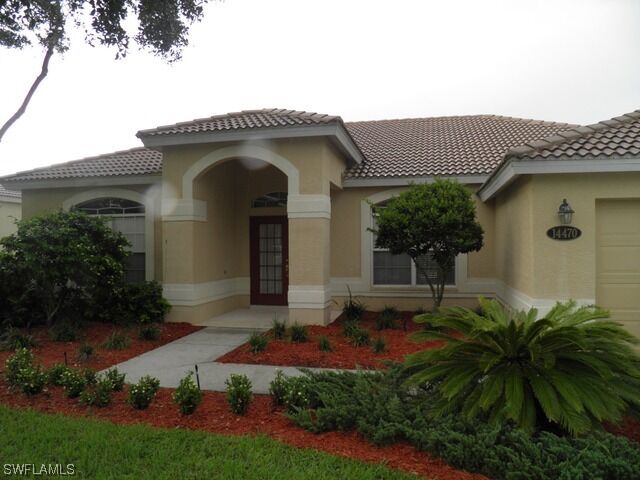 Property Photo: 14470 Indigo Lakes Circle FL 34119-4808